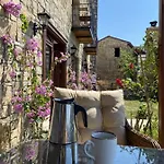 Arikli Kazdaglari 住宿加早餐酒店 *