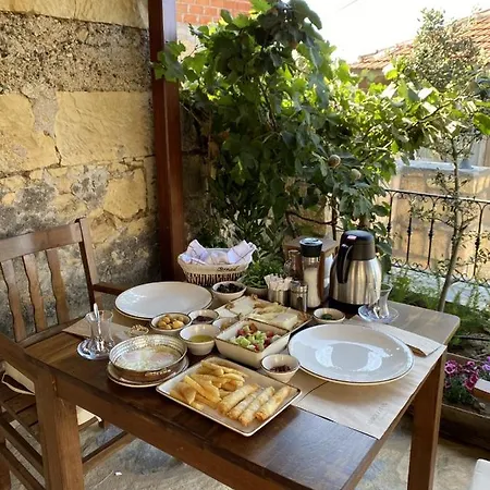 Arikli Kazdaglari Bed & Breakfast